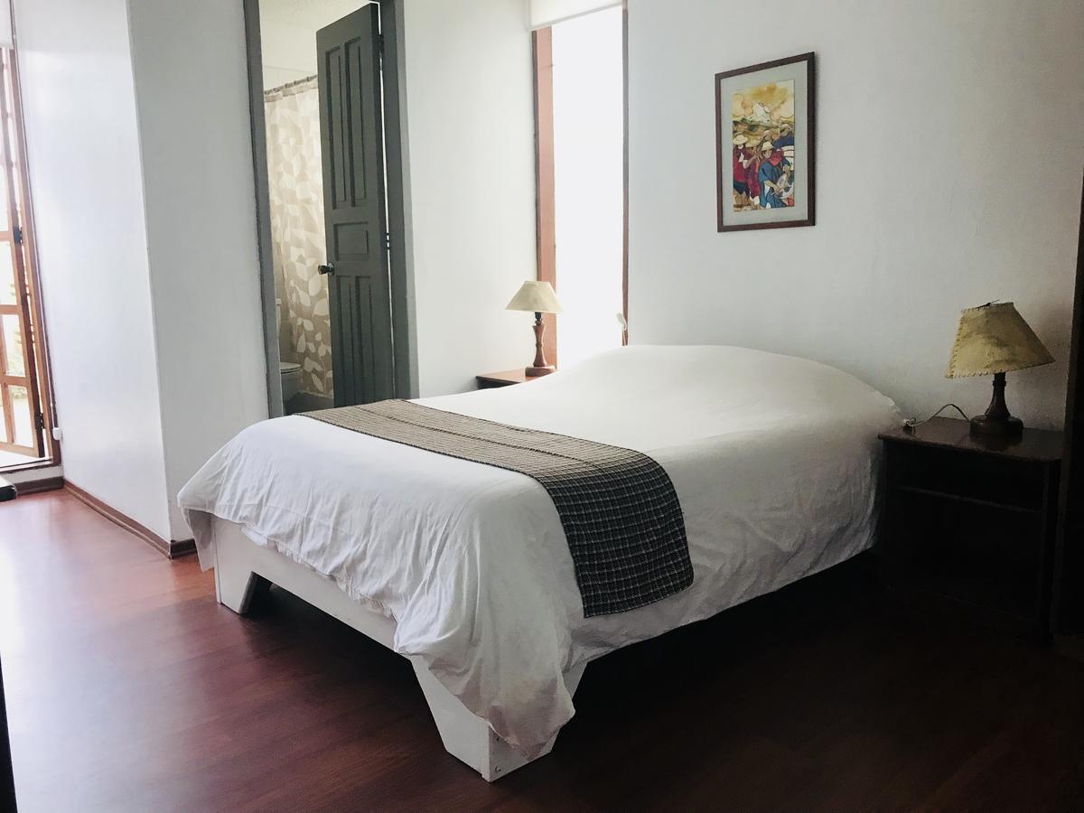 Hostal Posada Del Maple Quito Esterno foto