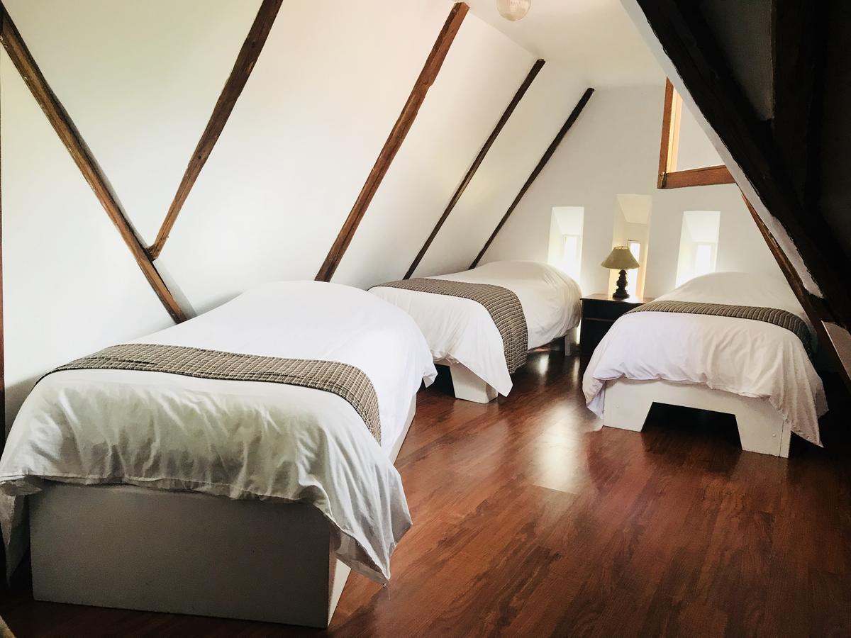 Hostal Posada Del Maple Quito Esterno foto